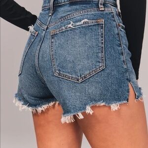 Abercrombie Women's Curve Love High Rise Mom Denim Jean Shorts Dark Ripped Wash